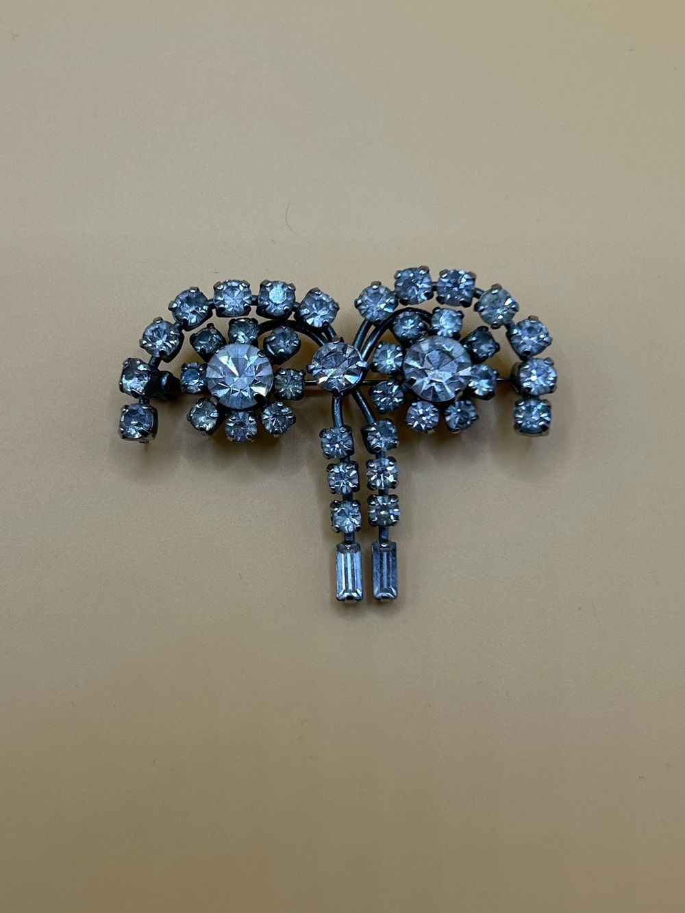 Vintage Rhinestone Brooch - Clear Crystal Sparkle